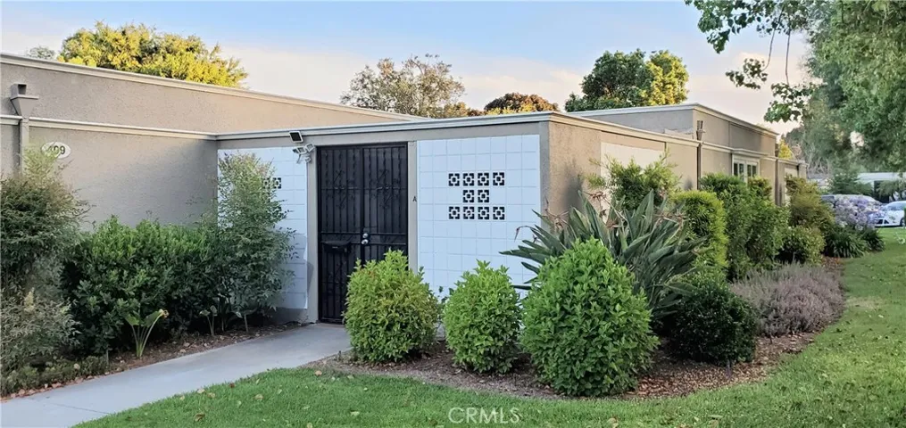 409 Avenida Castilla A, Laguna Woods, California 92637