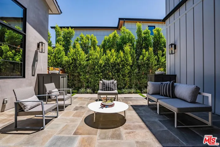 11584 Dilling, Studio City, California 91604