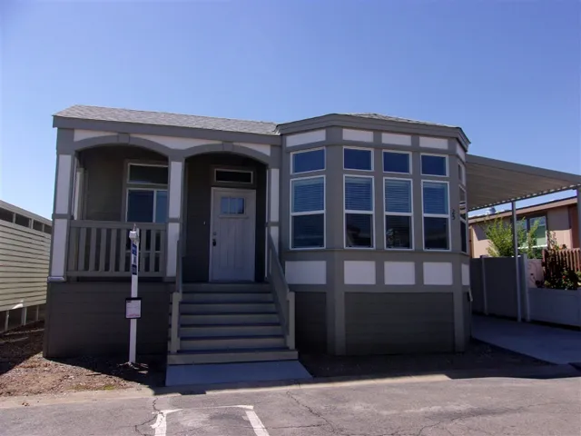 1001 S Hale Ave 25, Escondido, California 92029