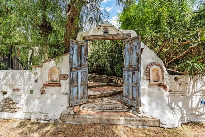 The gates to a wonderful lifestyle