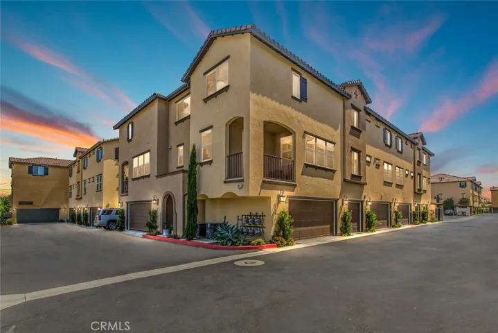 1580 W 1st Street 8, Santa Ana, California 92703