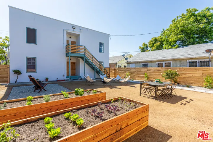 1160 N Madison Avenue 1/4, Los Angeles, California 90029