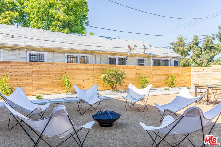 1160 N Madison Avenue 1/4, Los Angeles, California 90029
