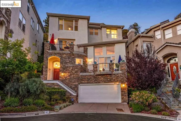 680 Via Rialto, Oakland, California 94619