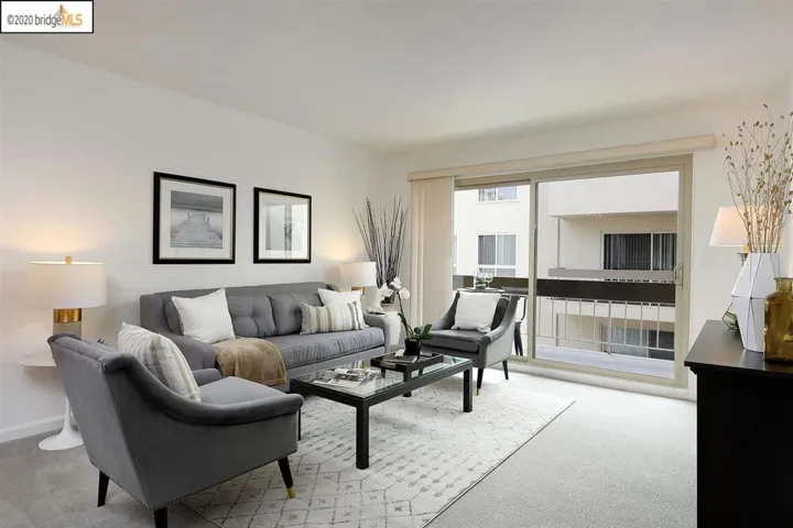 66 Fairmount Ave 417, Oakland, California 94611