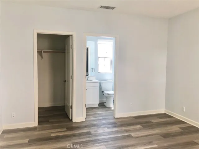 106 Hollyspring, Irvine, California 92618