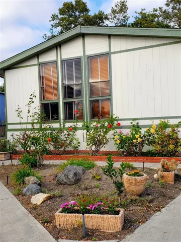 200 S Emerald Dr Spc 32, Vista, California 92081