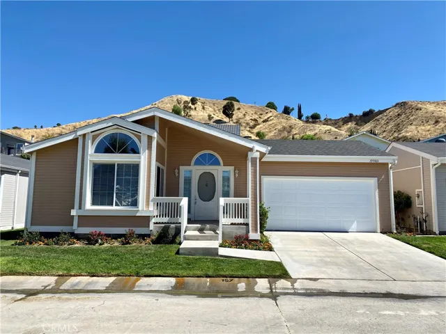 19983 Crestview Drive, Canyon Country, California 91351