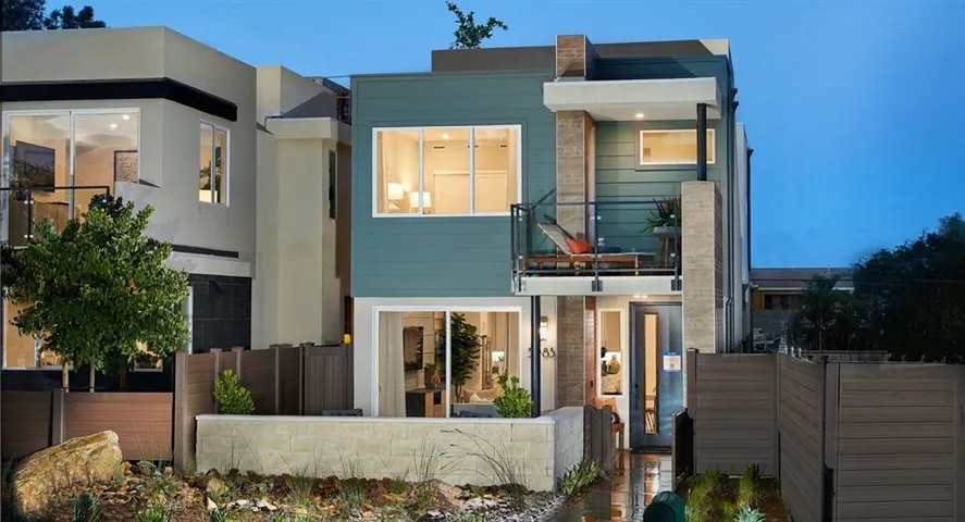 3885 Shasta, San Diego, California 92109