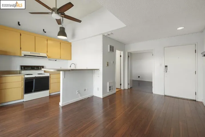 3 Embarcadero West 334, Oakland, California 94607