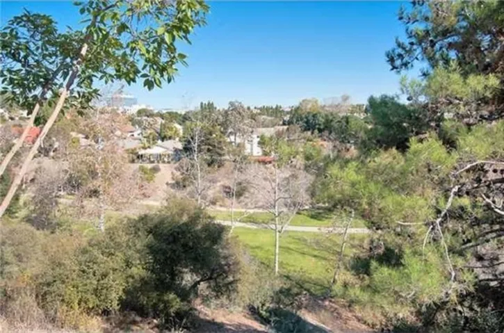 8857 Via Andar, San Diego, California 92122