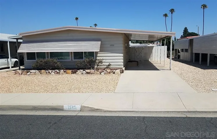 1520 W Johnston Ave, Hemet, California 92543