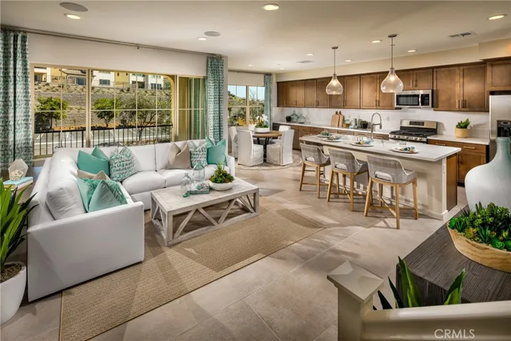 504 English Bluffs, Lake Forest, California 92610