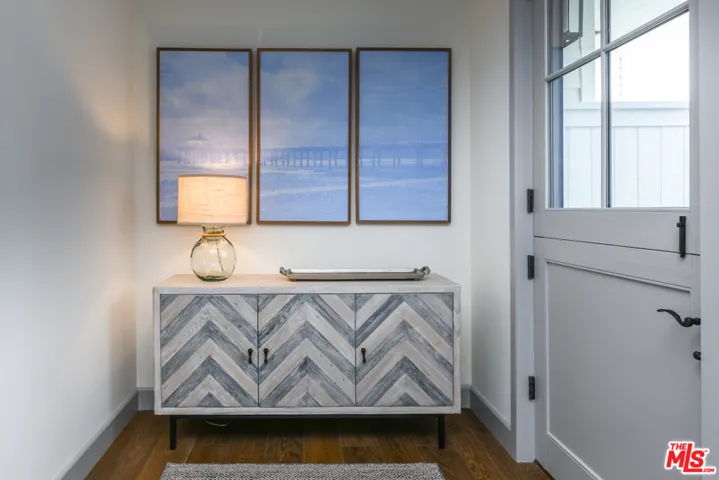 703 Bayview Drive, Manhattan Beach, California 90266