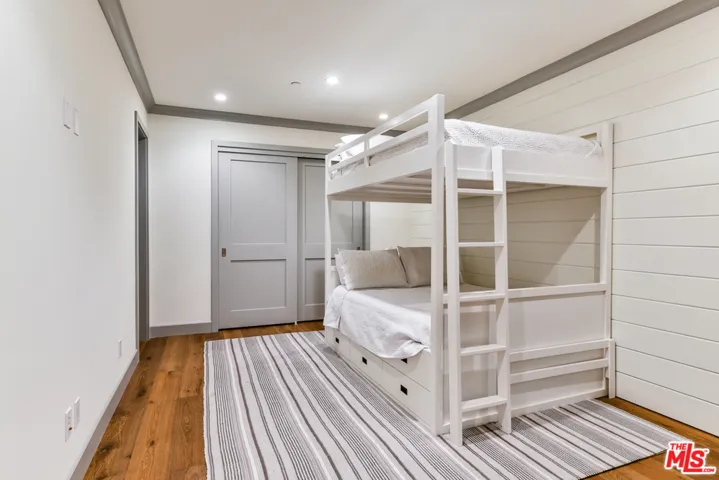 703 Bayview Drive, Manhattan Beach, California 90266