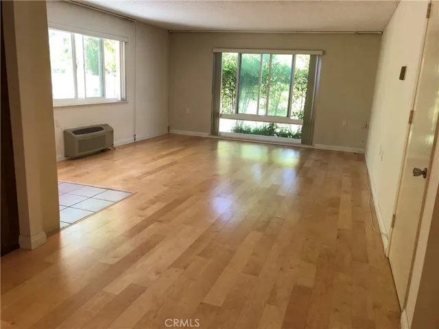 60 Calle Cadiz D, Laguna Woods, California 92637