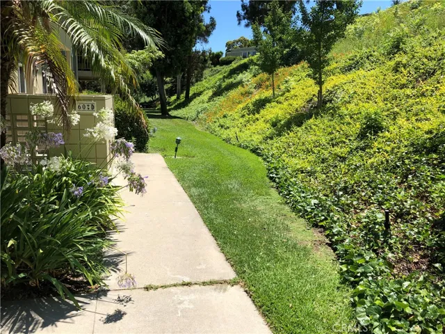 60 Calle Cadiz D, Laguna Woods, California 92637