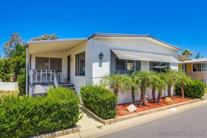 2700 E Valley Pkwy 63, Escondido, California 92027