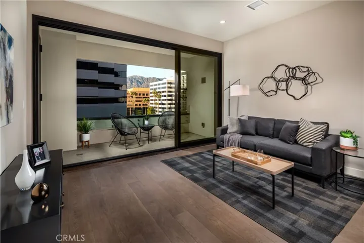 388 Cordova Street 305, Pasadena, California 91101