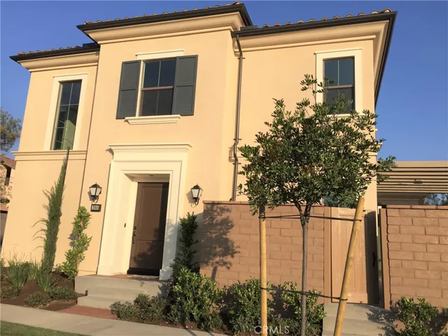 260 Crescent Moon, Irvine, California 92602