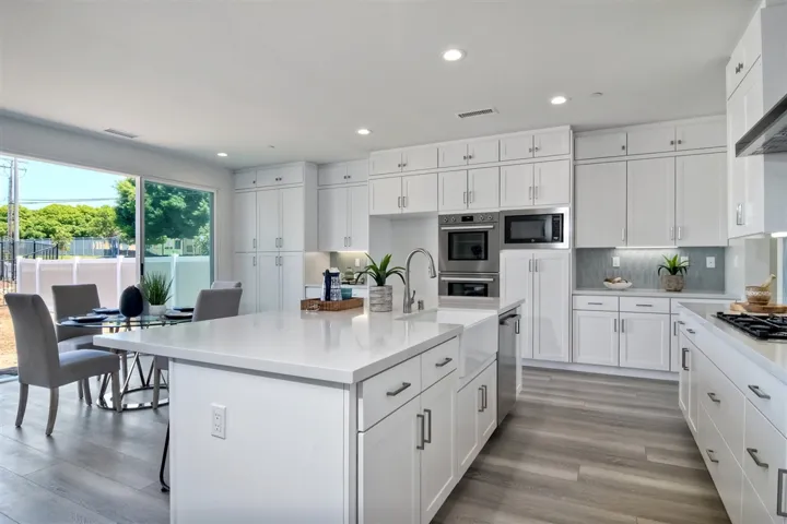 1639 Brady Circle, Carlsbad, California 92008