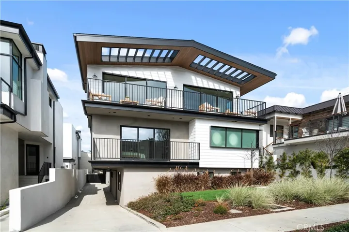 945 15th St, Hermosa Beach, California 90254