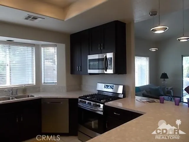 41115 Carlotta Drive, Palm Desert, California 92211