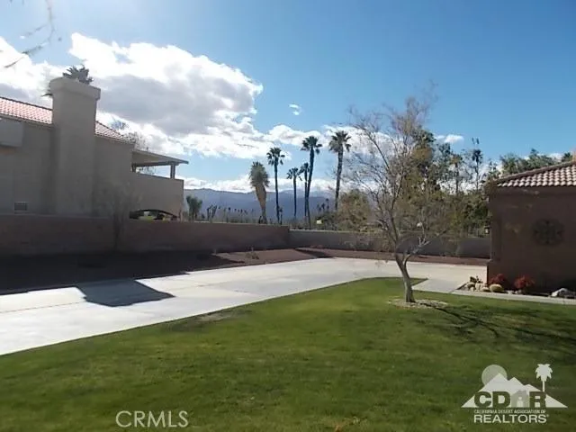 41115 Carlotta Drive, Palm Desert, California 92211