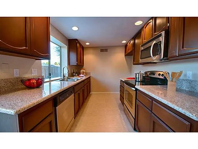10757 Ironwood Ave, Santee, California 92071