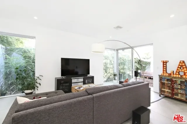 3005 Peak Place, Los Angeles, California 90065