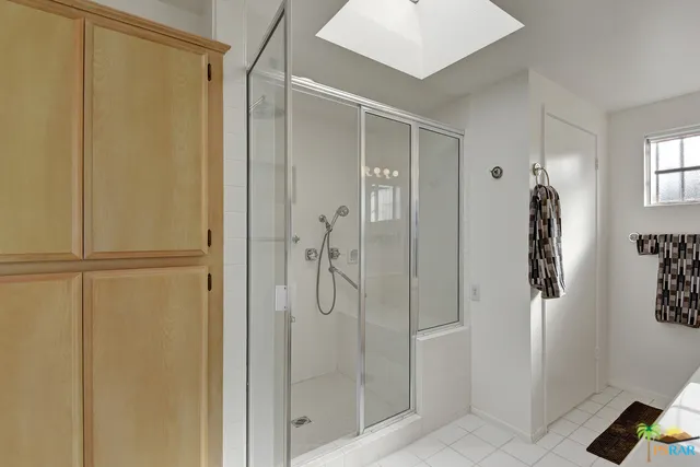 Master bath shower & storage