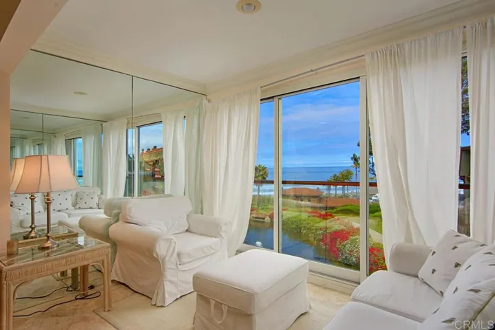 1558 Camino Del Mar Unit 529, Del Mar, California 92014, 1 Bedroom Bedrooms, ,2 BathroomsBathrooms,Residential Lease,For Rent,CAMINO DEL MAR,180020025
