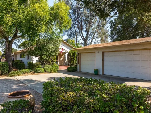 13330 Sewell Avenue, San Martin, California 95046
