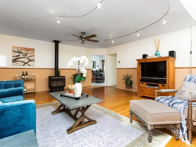 13330 Sewell Avenue, San Martin, California 95046