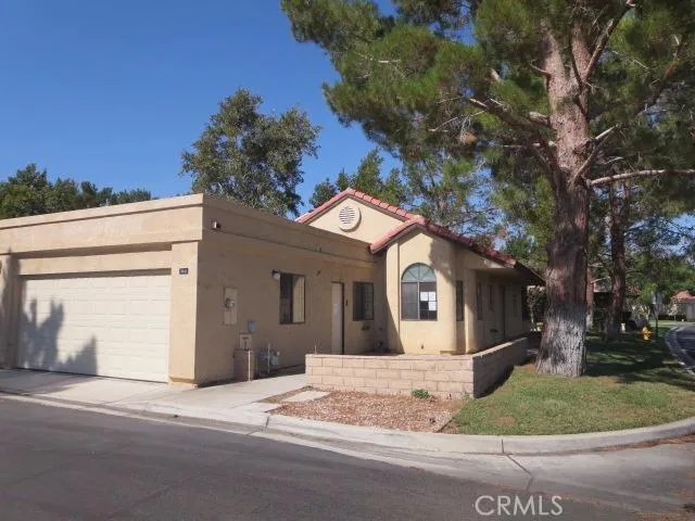 11644 Kerrie Way, Apple Valley, California 92308