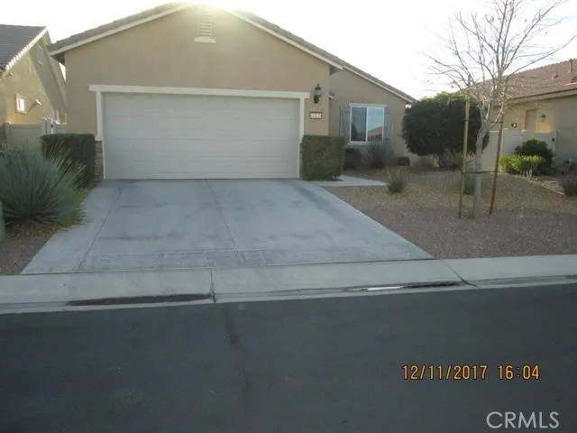 10126 Darby Road, Apple Valley, California 92308