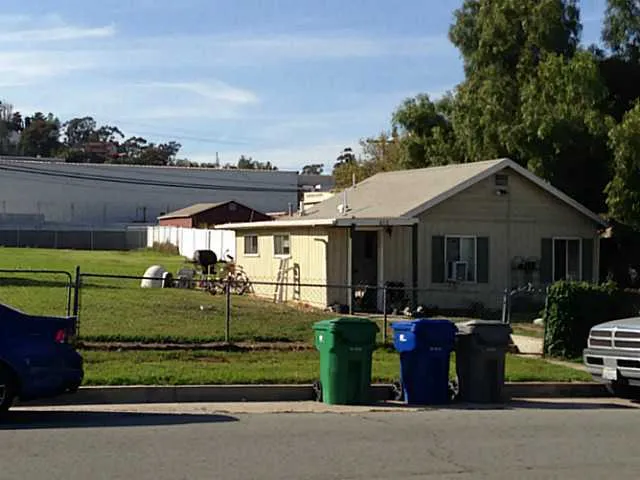 812 Grossmont Avenue, El Cajon, California 92020
