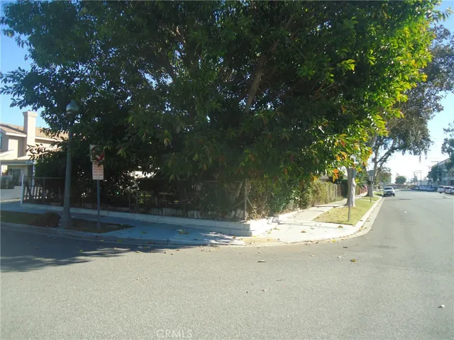10852 Pine Street, Los Alamitos, California 90720