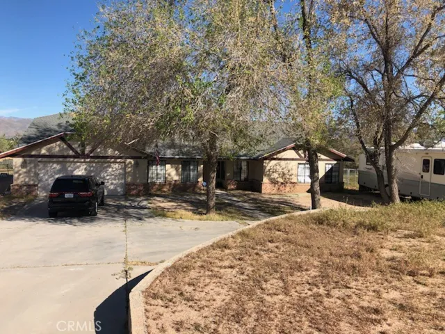 8235 E Avenue, Hesperia, California 92345