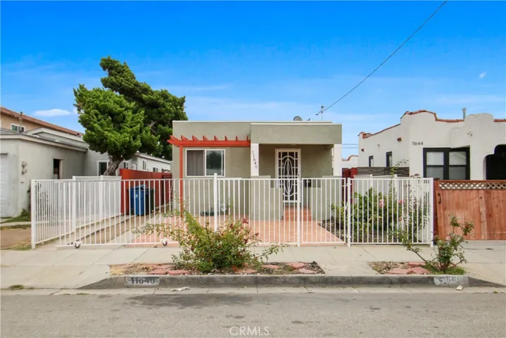 11640 Cedar Avenue, Hawthorne, California 90250