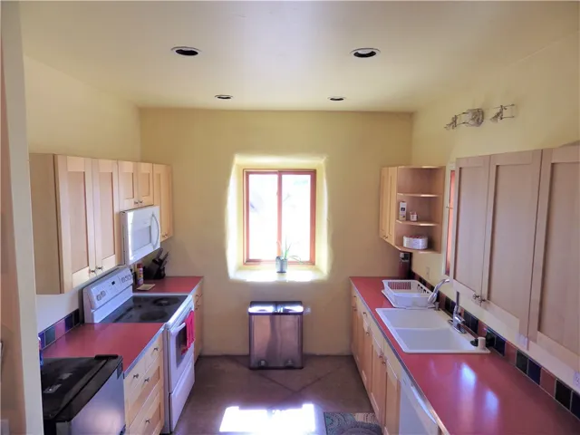 11616 Cucamonga, Santa Margarita, California 93453