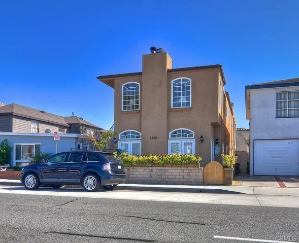1229 W Balboa Boulevard, Newport Beach, California 92661