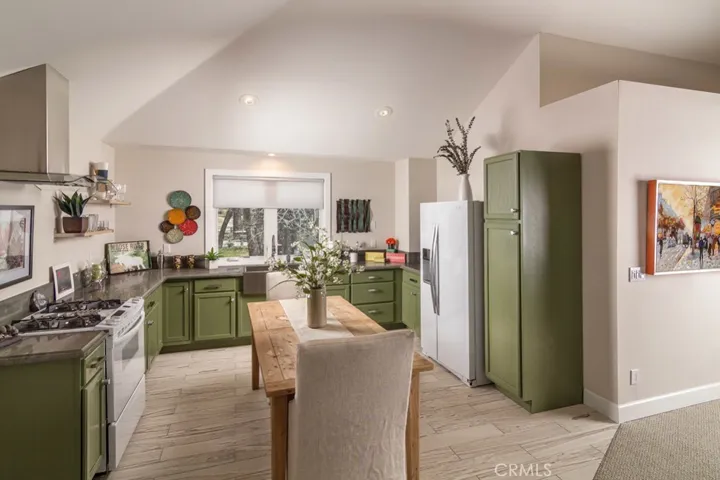 28968 N Shore Road, Lake Arrowhead, California 92352