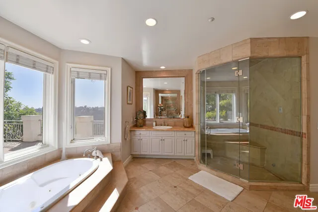 1861 Bel Air Road, Los Angeles, California 90077