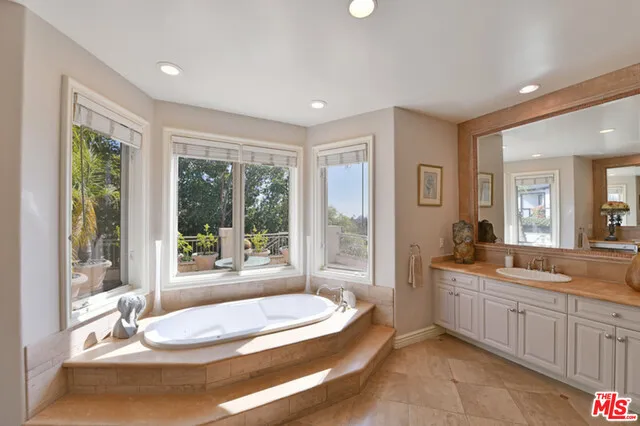 1861 Bel Air Road, Los Angeles, California 90077