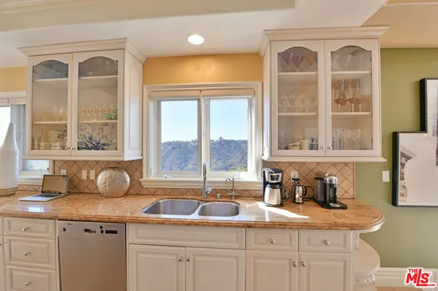 1861 Bel Air Road, Los Angeles, California 90077