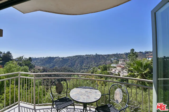 1861 Bel Air Road, Los Angeles, California 90077