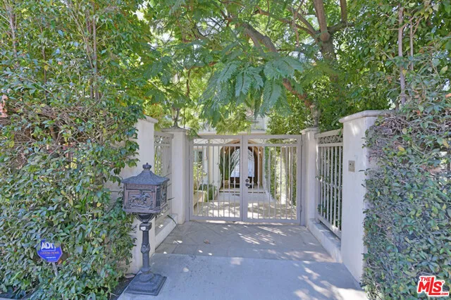 1861 Bel Air Road, Los Angeles, California 90077