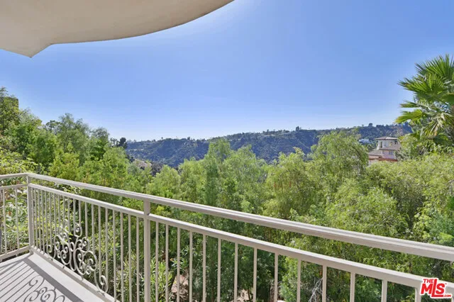 1861 Bel Air Road, Los Angeles, California 90077