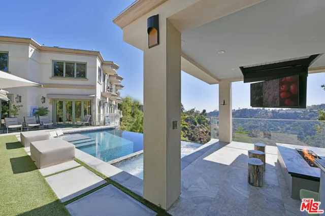 1861 Bel Air Road, Los Angeles, California 90077